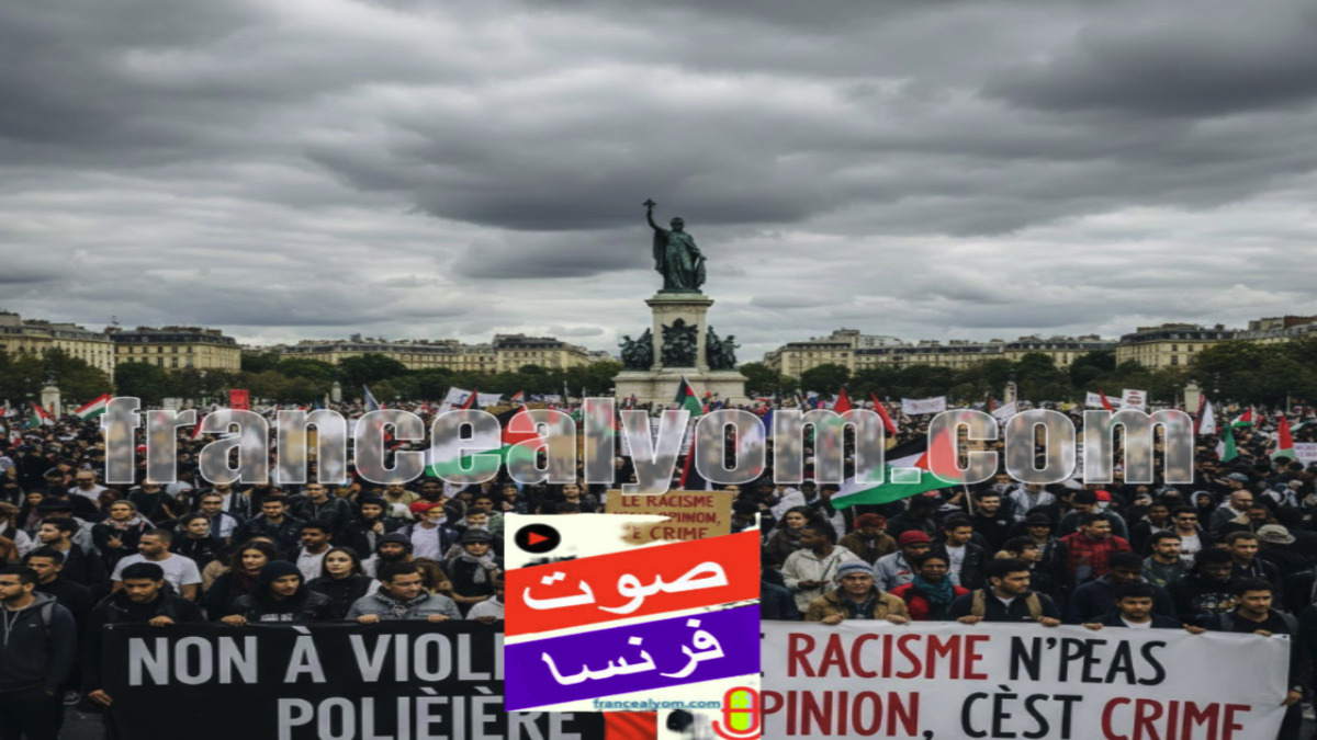 حشود المتظاهرين في ساحة الجمهورية بباريس خلال مظاهرات فرنسا ضد العنصرية.